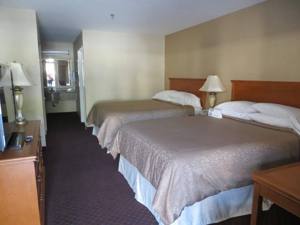 Motel And